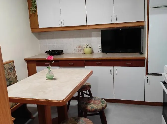 Apartma 펜션 이졸라